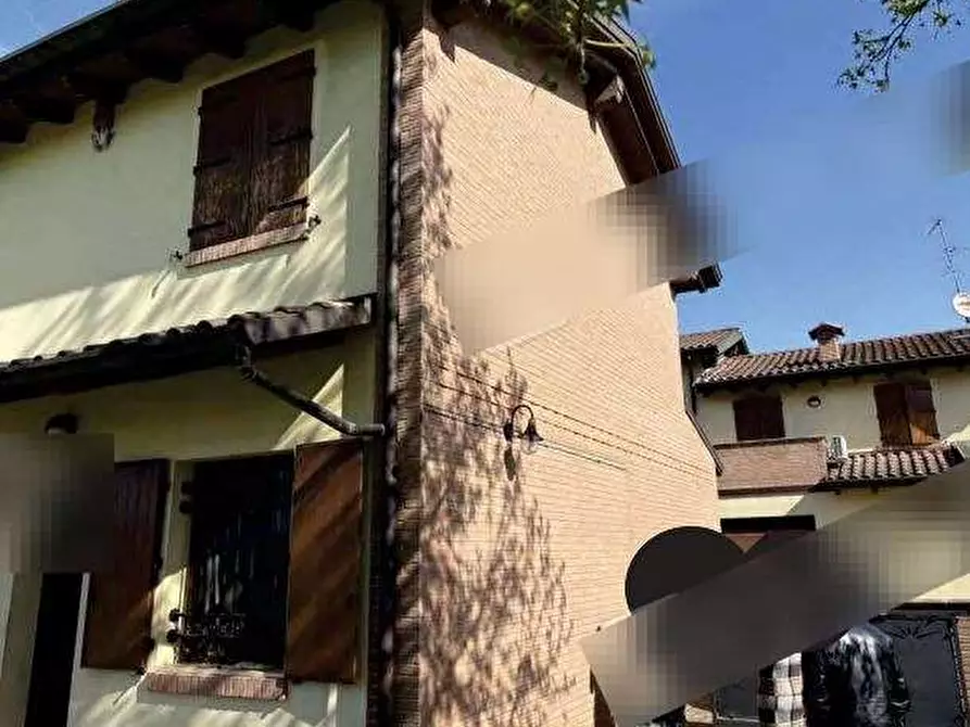Immagine 1 di Porzione di casa in vendita  in Via Dogana a Cento