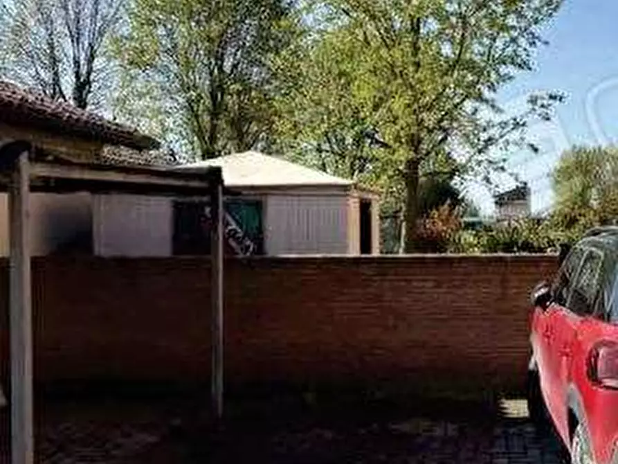 Immagine 4 di Porzione di casa in vendita  in Via Dogana a Cento