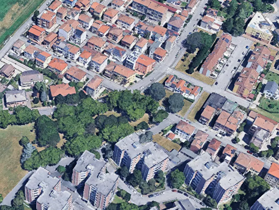 Immagine 14 di Appartamento in vendita  in Via Giovanni Bulgarelli a Ferrara