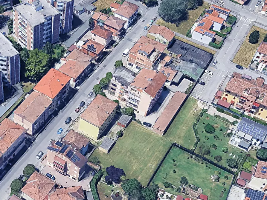 Immagine 20 di Appartamento in vendita  in Via Giovanni Bulgarelli a Ferrara