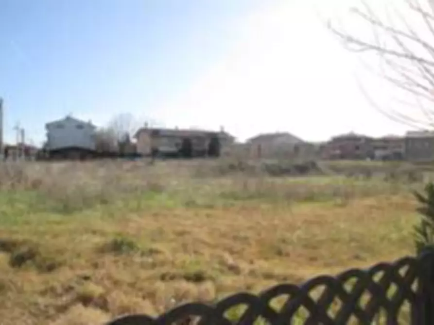 Immagine 1 di Terreno edificabile in vendita  in Via Lago di Albano a Fano