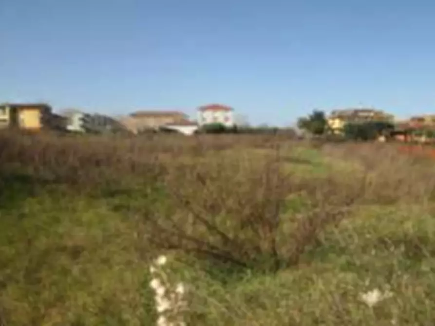 Immagine 4 di Terreno edificabile in vendita  in Via Lago di Albano a Fano