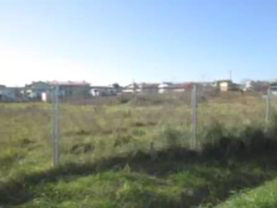 Immagine 7 di Terreno edificabile in vendita  in Via Lago di Albano a Fano