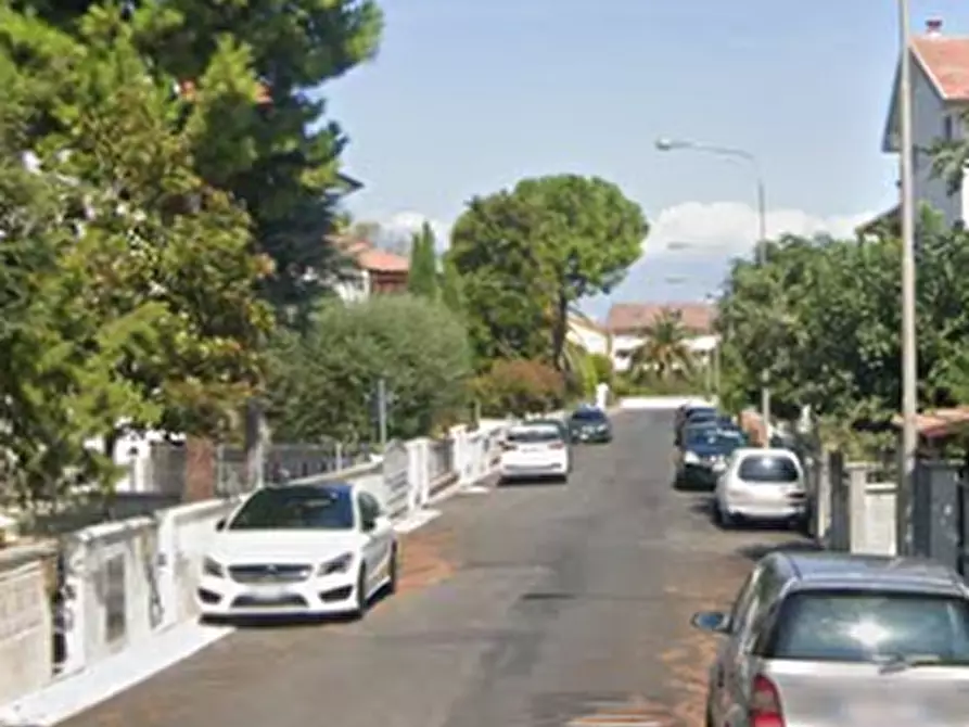 Immagine 13 di Terreno edificabile in vendita  in Via Lago di Albano a Fano