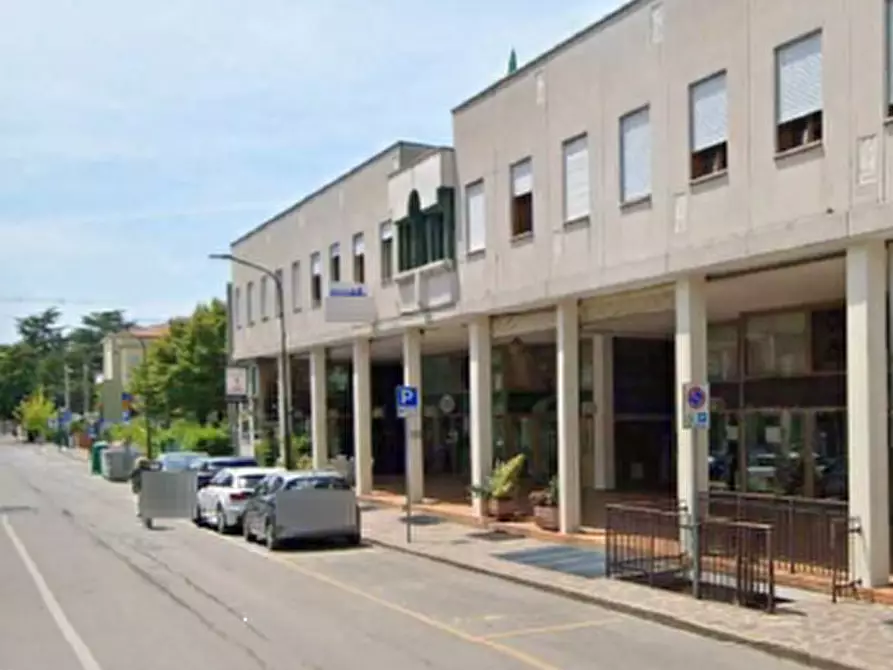 Immagine 1 di Magazzino in vendita  in Via Padre Leopoldo a Abano Terme