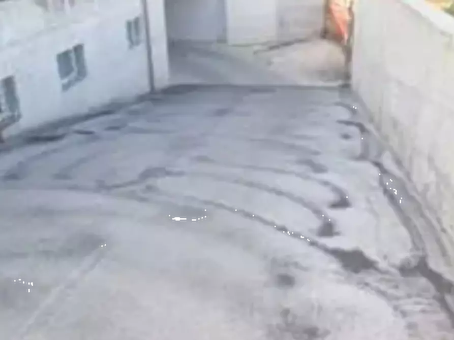 Immagine 3 di Posto auto in vendita  in Via Lago di Albano a Fano