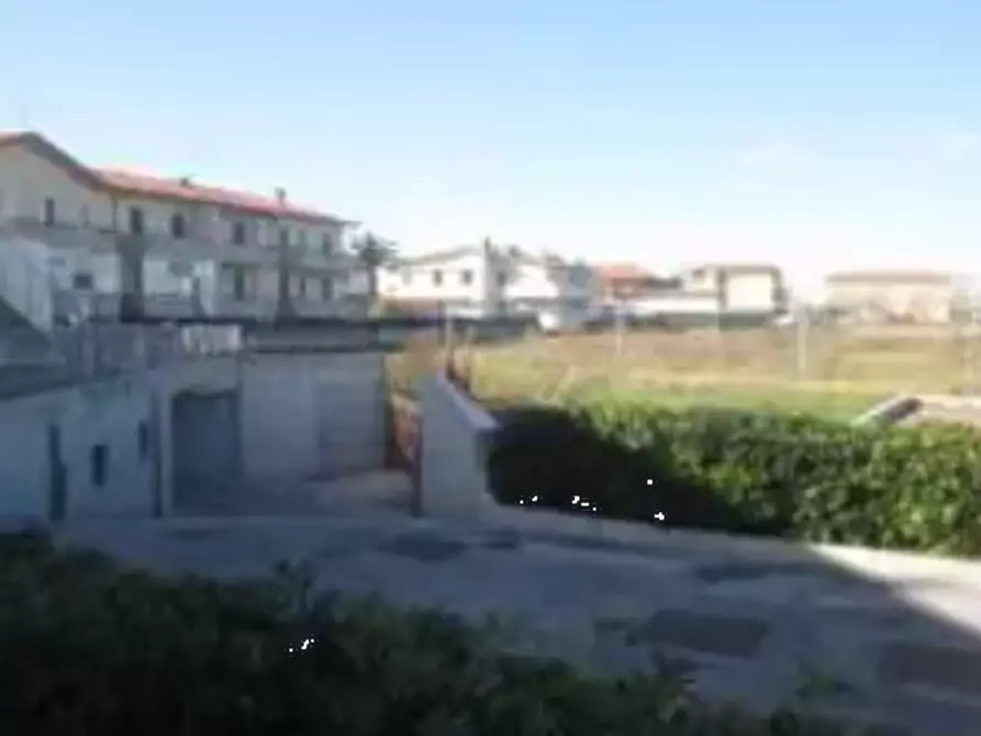 Immagine 5 di Posto auto in vendita  in Via Lago di Albano a Fano