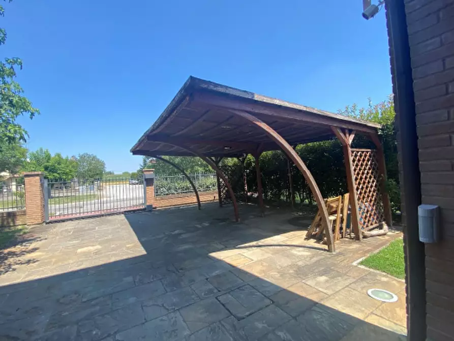 Immagine 15 di Villa in vendita  in Via Palazzazzo a Sala Bolognese