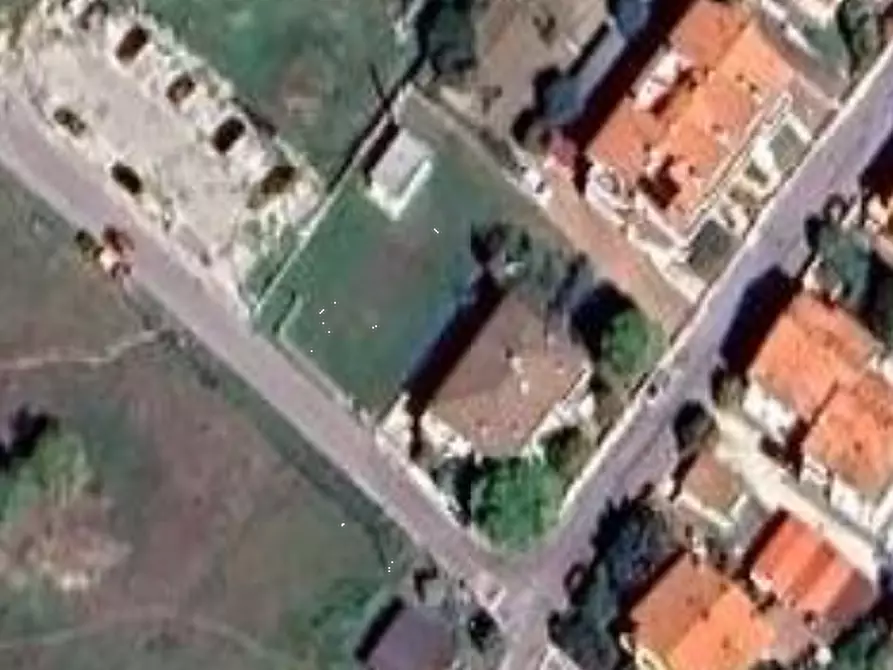 Immagine 8 di Posto auto in vendita  in  Via Lago di Albano a Fano