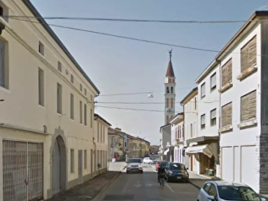 Immagine 6 di Negozio in vendita  in Vicolo Petrarca  a San Martino Di Lupari