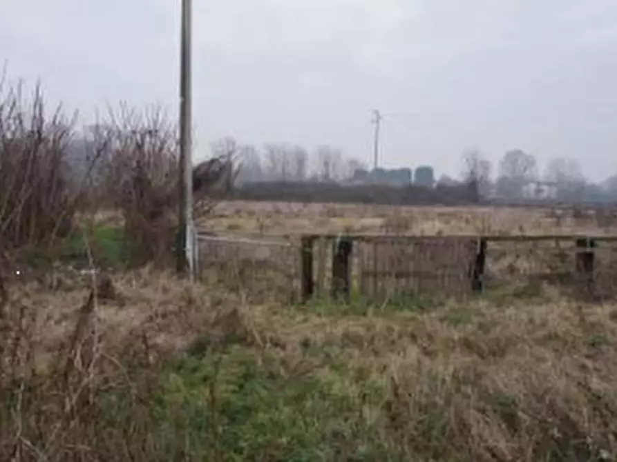 Immagine 2 di Appartamento in vendita  in Strada Fogliano San Marco a Vigevano