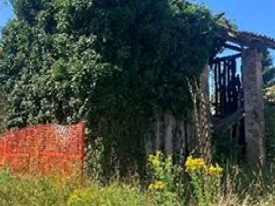 Immagine 1 di Rustico / casale in vendita  in Via Dell'Orsa a Somma Lombardo