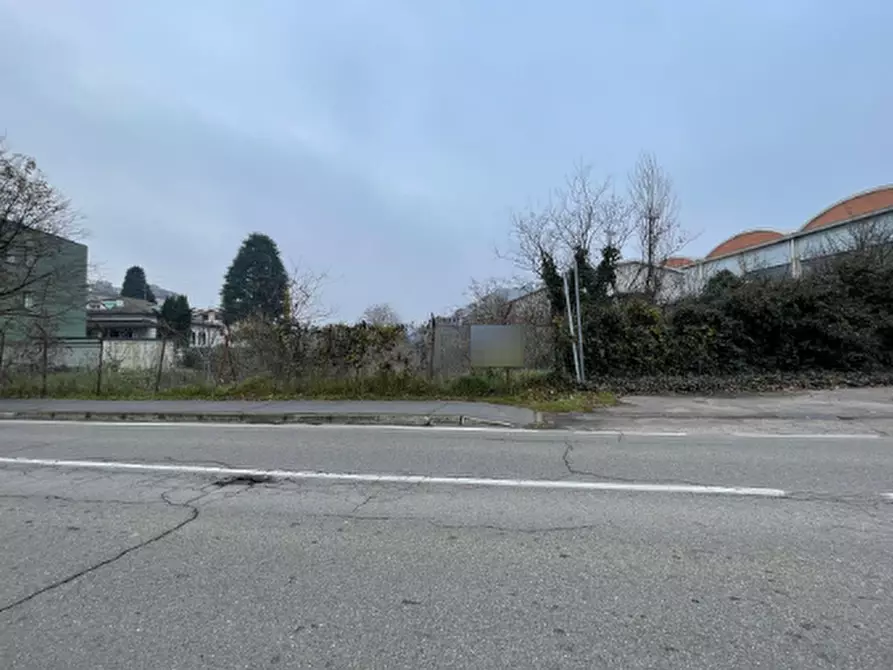 Immagine 3 di Terreno edificabile in vendita  in Via Camillo Chiesa a Pogliano Milanese