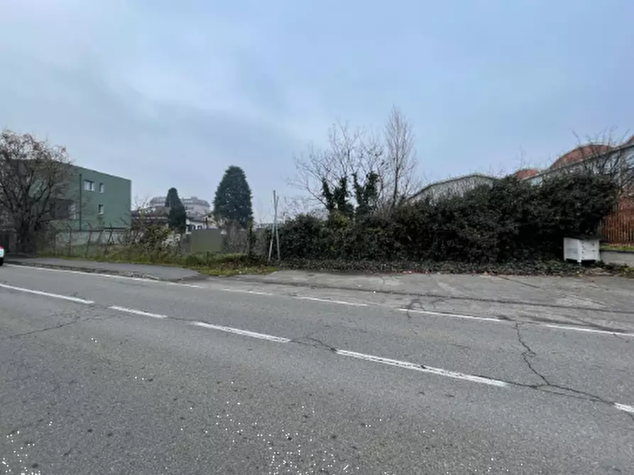 Immagine 4 di Terreno edificabile in vendita  in Via Camillo Chiesa a Pogliano Milanese