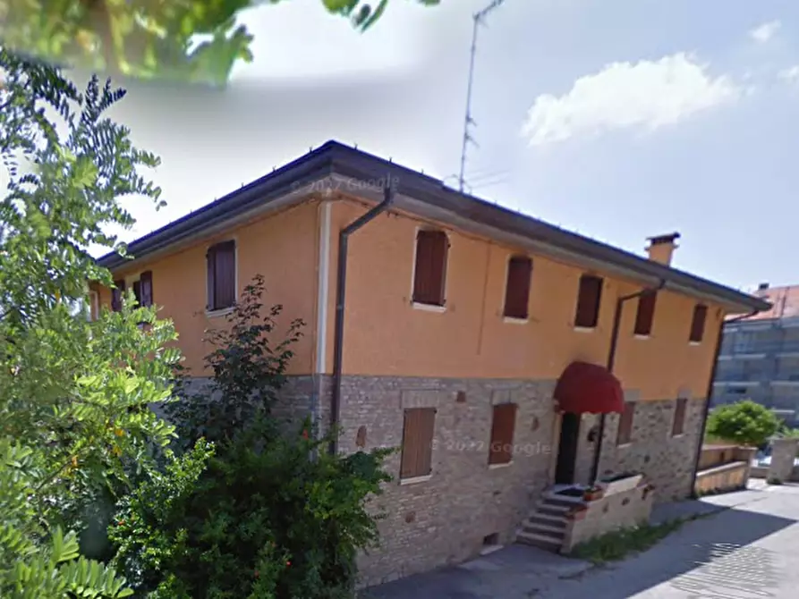 Immagine 3 di Negozio in vendita  in Via Sant'Antonio  a Urbino