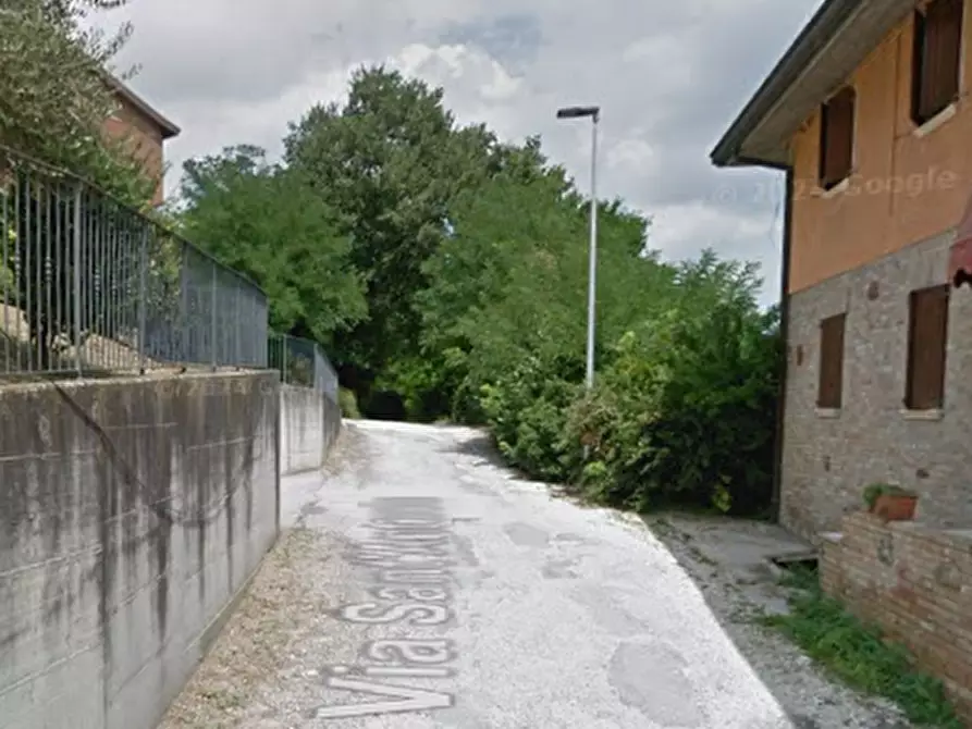 Immagine 9 di Negozio in vendita  in Via Sant'Antonio  a Urbino