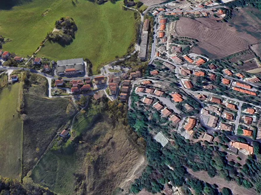 Immagine 12 di Negozio in vendita  in Via Sant'Antonio  a Urbino