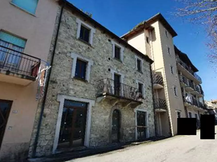 Immagine 2 di Stabile in vendita  in Via Leopardi a Monte Cerignone