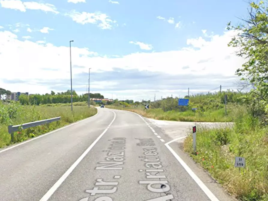 Immagine 14 di Terreno edificabile in vendita  in Frazione Torrette a Fano