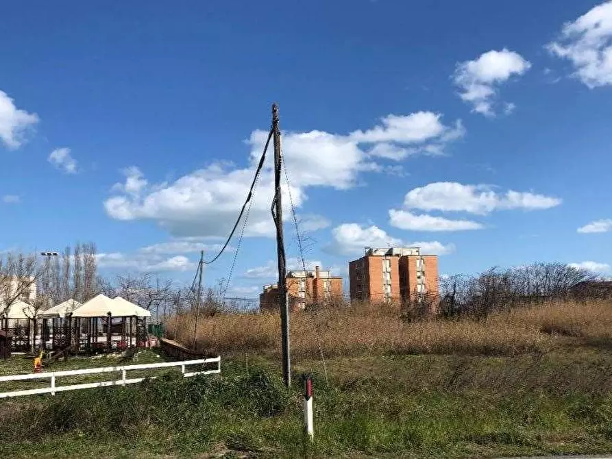 Immagine 2 di Terreno edificabile in vendita  in Frazione Torrette a Fano