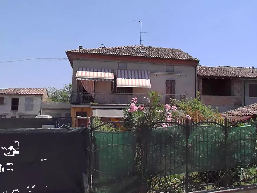 Immagine 14 di Porzione di casa in vendita  in Località Casaliggio a Gragnano Trebbiense