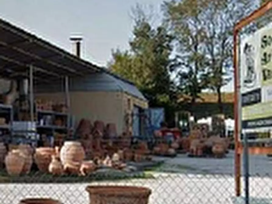 Immagine 1 di Capannone industriale in vendita  in Via Valvagnesca a Sant'ippolito