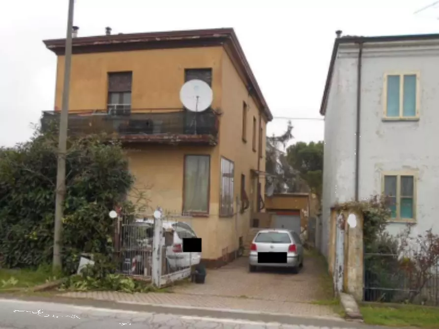 Immagine 6 di Appartamento in vendita  in Località San Protaso a Fiorenzuola D'arda