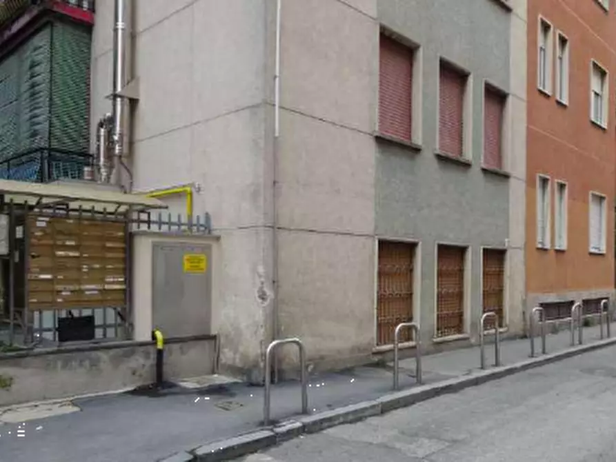 Immagine 1 di Laboratorio in vendita  in Via Paulucci di Calboli Fulcieri a Milano