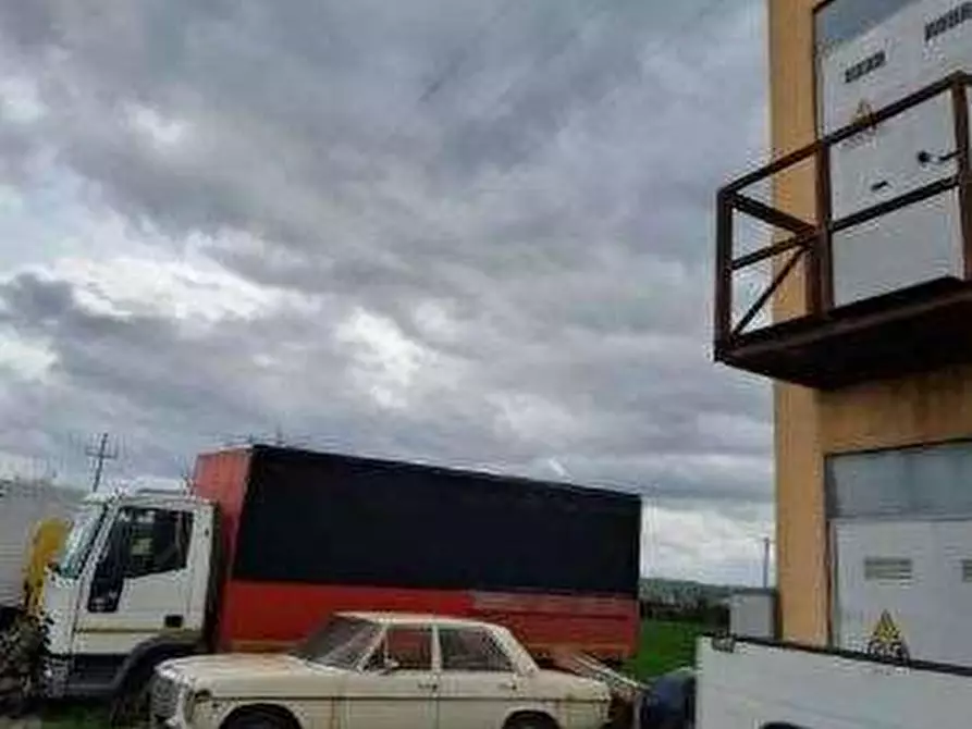 Immagine 9 di Capannone industriale in vendita  in Località Falcineto a Fano