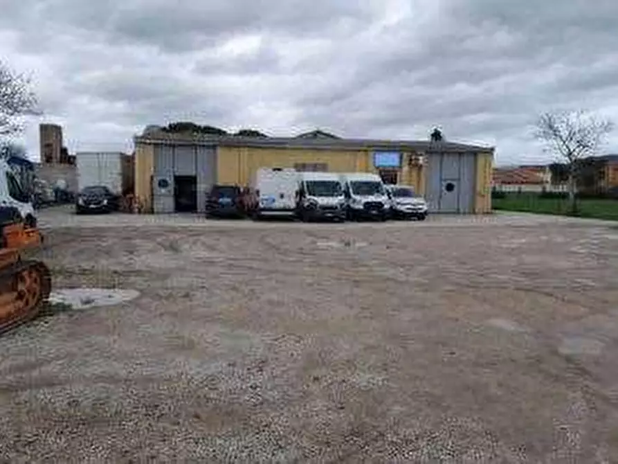 Immagine 15 di Capannone industriale in vendita  in Località Falcineto a Fano