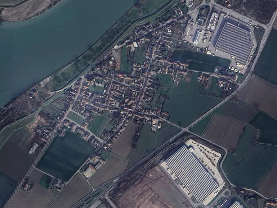 Immagine 15 di Appartamento in vendita  in Strada Cittadella a Monticelli D'ongina