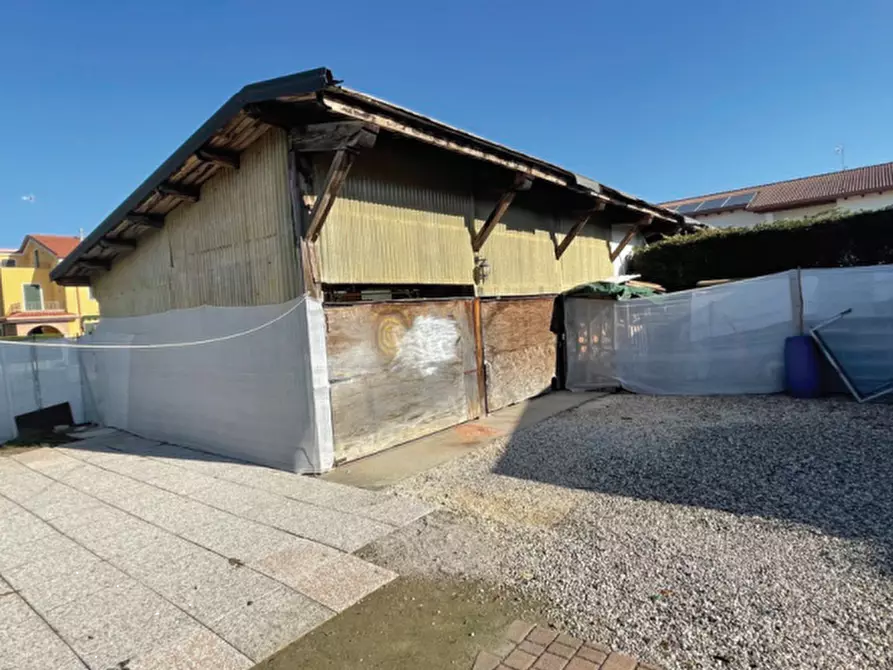 Immagine 3 di Terreno edificabile in vendita  in Via Arnaldo Abate a Correzzola