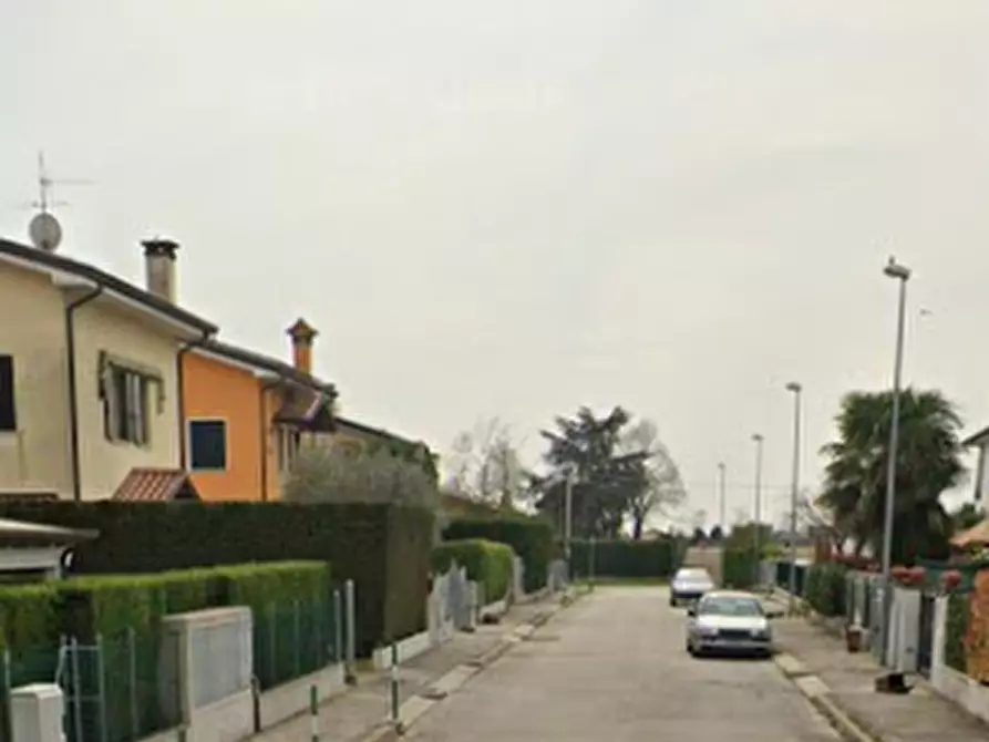 Immagine 7 di Terreno edificabile in vendita  in Via Arnaldo Abate a Correzzola