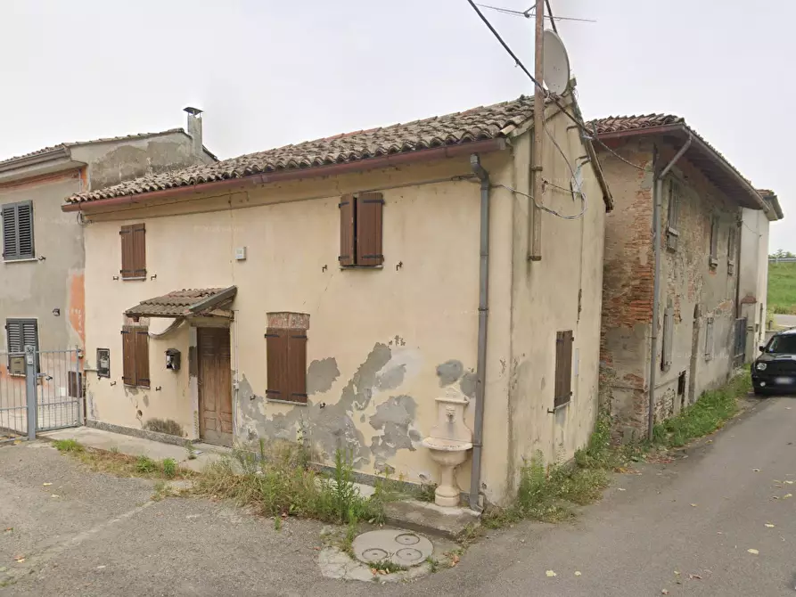 Immagine 1 di Casa indipendente in vendita  in Via Pievetta a Castel San Giovanni