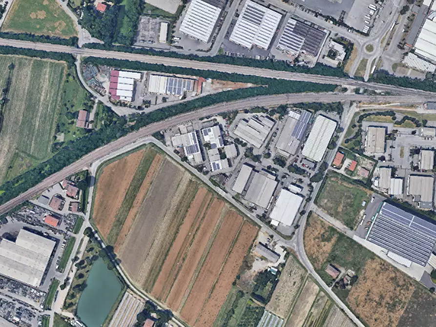Immagine 6 di Magazzino in vendita  in Via del Cerchio a Calderara Di Reno