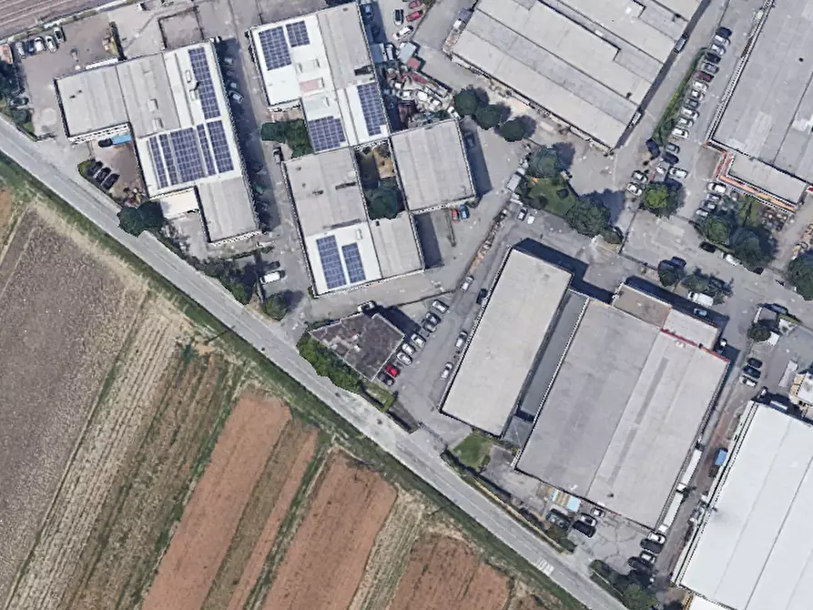 Immagine 7 di Magazzino in vendita  in Via del Cerchio a Calderara Di Reno