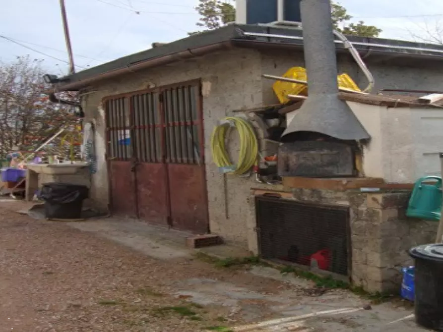 Immagine 3 di Casa indipendente in vendita  in Via Strada Faleriense a Valle a Falerone