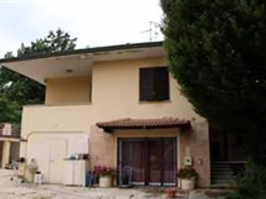 Immagine 5 di Villa in vendita  in Strada Cà del Cucco a Gazzola