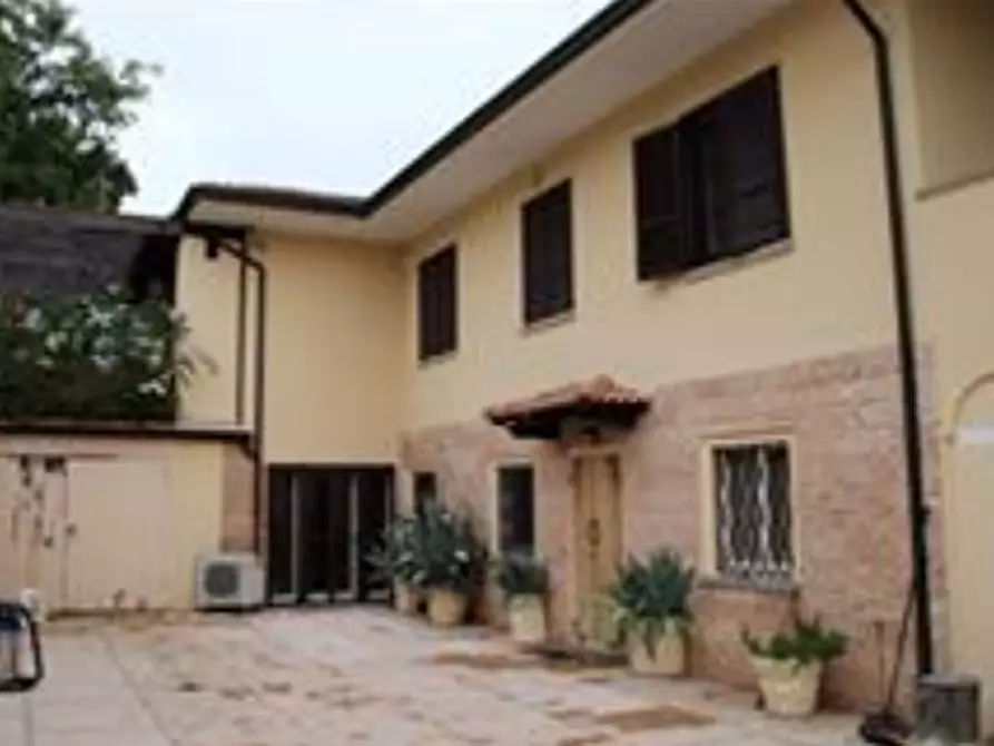 Immagine 6 di Villa in vendita  in Strada Cà del Cucco a Gazzola