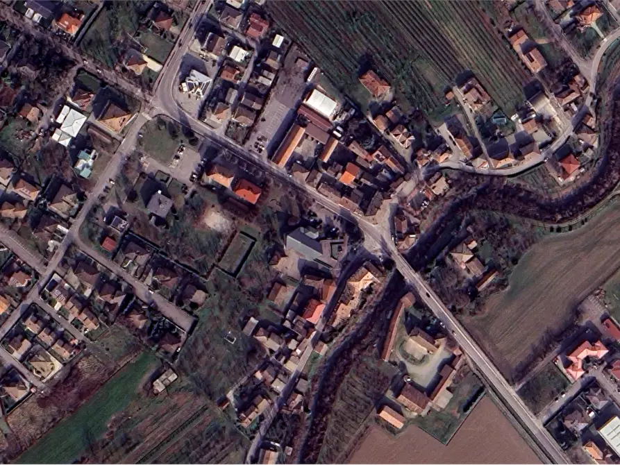 Immagine 14 di Negozio in vendita  in Via Repubblica a Villanova Sull'arda