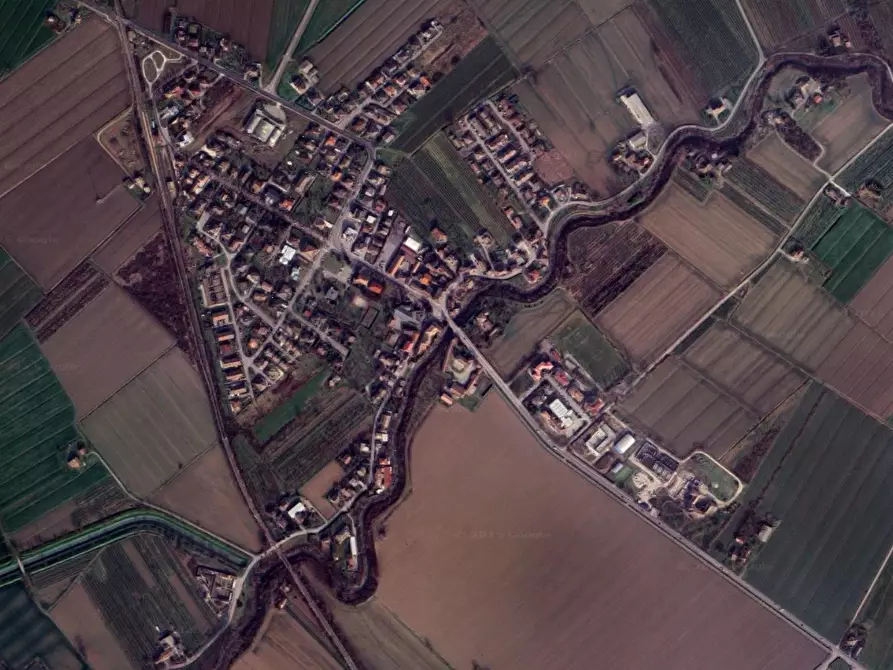 Immagine 15 di Negozio in vendita  in Via Repubblica a Villanova Sull'arda