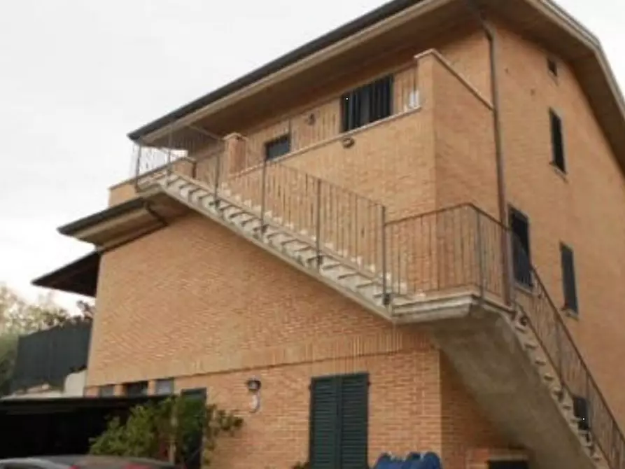 Immagine 10 di Appartamento in vendita  in Strada Faleriens a Sant'elpidio A Mare