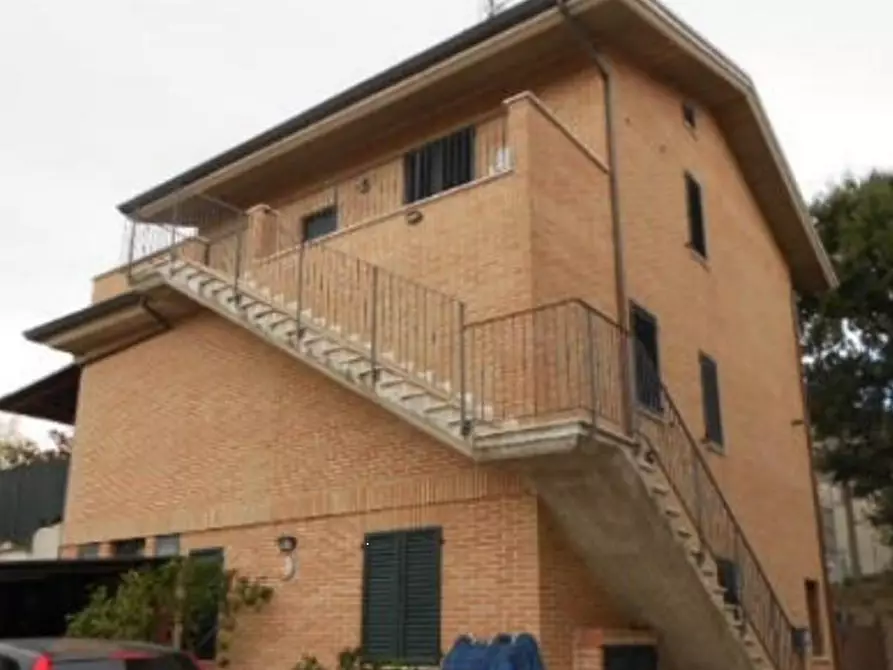 Immagine 11 di Appartamento in vendita  in Strada Faleriens a Sant'elpidio A Mare