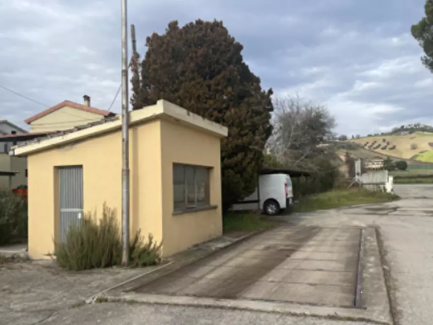 Immagine 5 di Villa in vendita  in Via Raffaello Sanzio a Monterubbiano