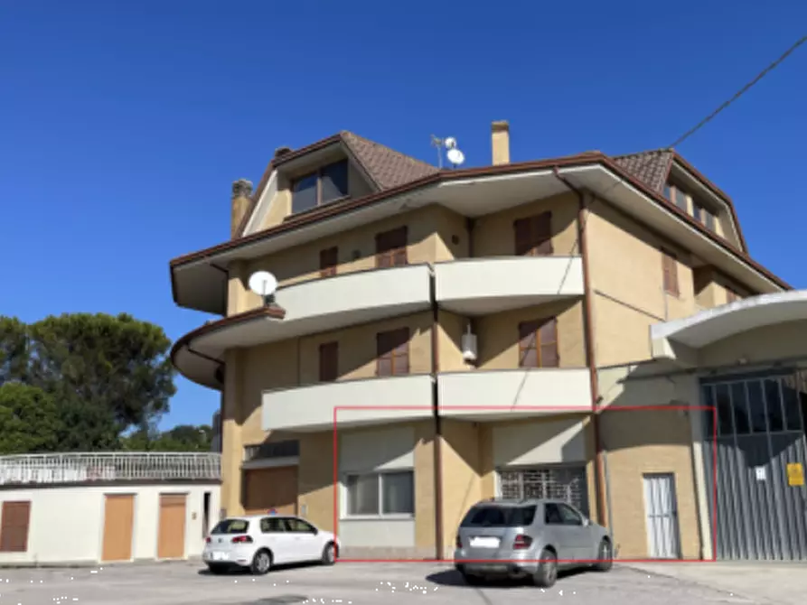 Immagine 9 di Villa in vendita  in Via Raffaello Sanzio a Monterubbiano