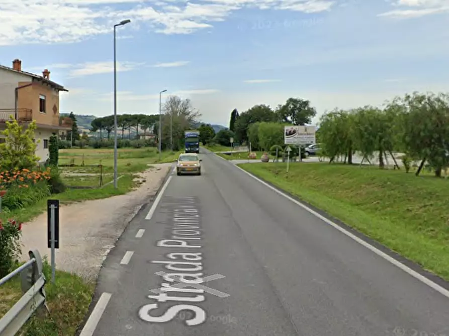 Immagine 4 di Magazzino in vendita  in Via Raffaello Sanzio a Monterubbiano