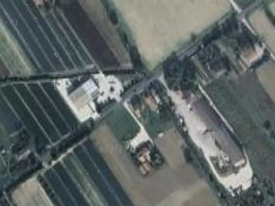 Immagine 9 di Magazzino in vendita  in Via Raffaello Sanzio a Monterubbiano