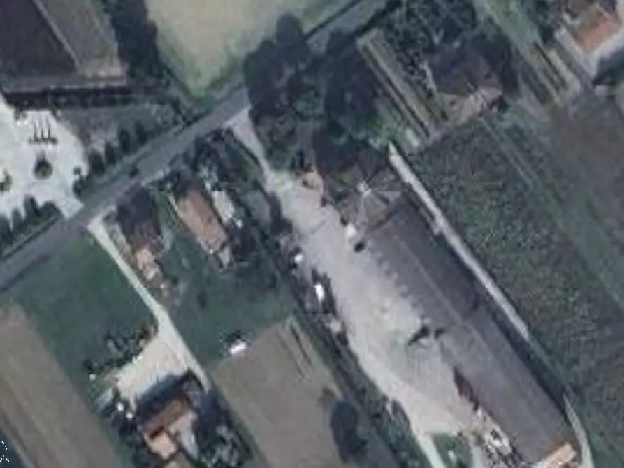 Immagine 12 di Magazzino in vendita  in Via Raffaello Sanzio a Monterubbiano