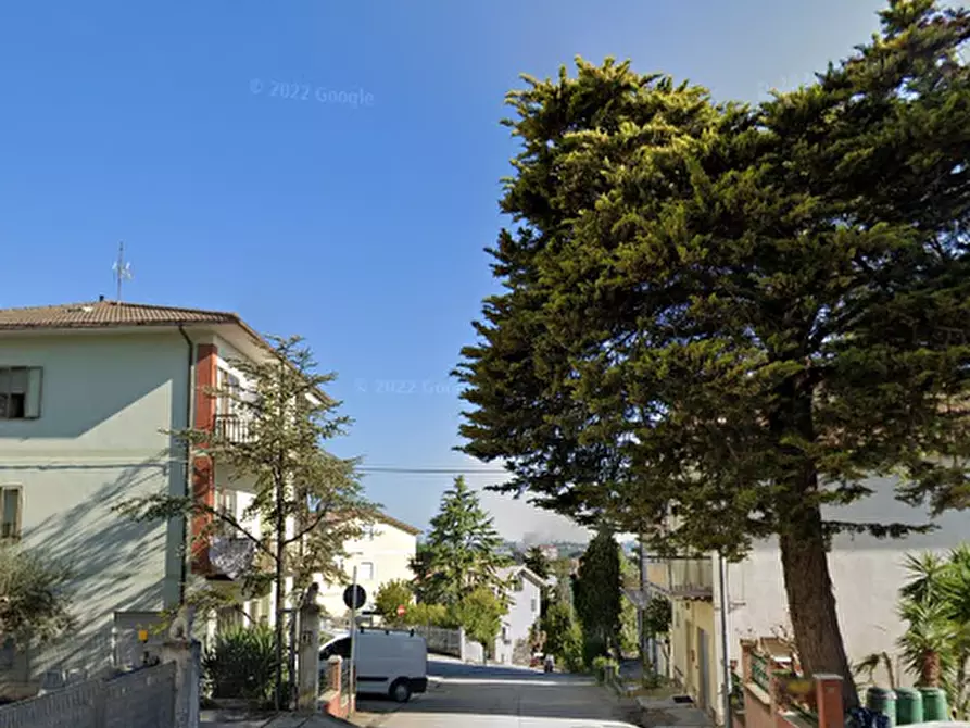 Immagine 11 di Laboratorio in vendita  in Via Colle da Sole a Torre San Patrizio