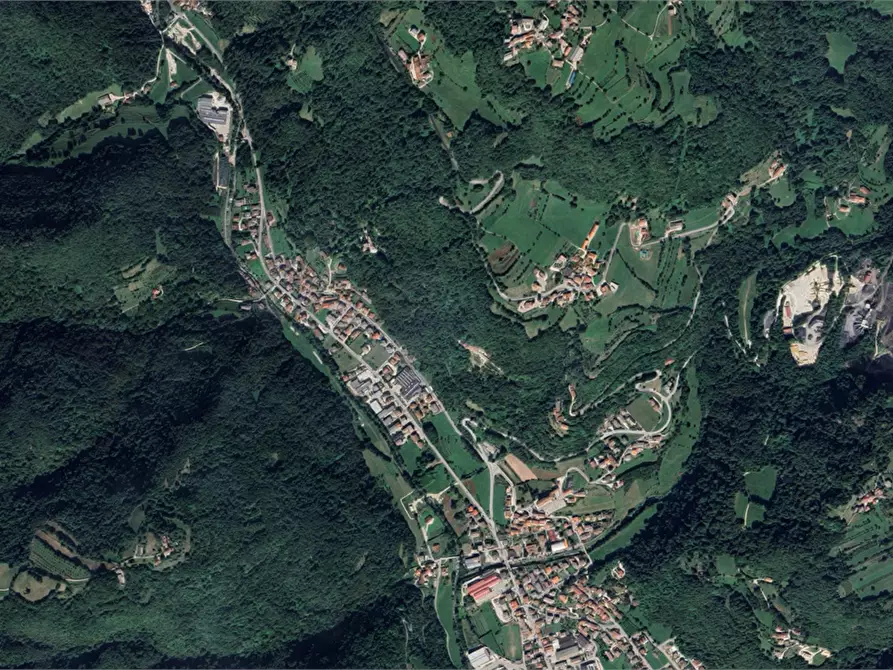 Immagine 26 di Porzione di casa in vendita  in Via San Pietro Vecchio a San Pietro Mussolino